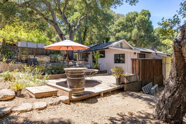 146 Calle De La Ventana, Carmel Valley CA: https://media.crmls.org/mediaz/3d644391-21b8-4159-8b8c-27aa588f919d.jpg