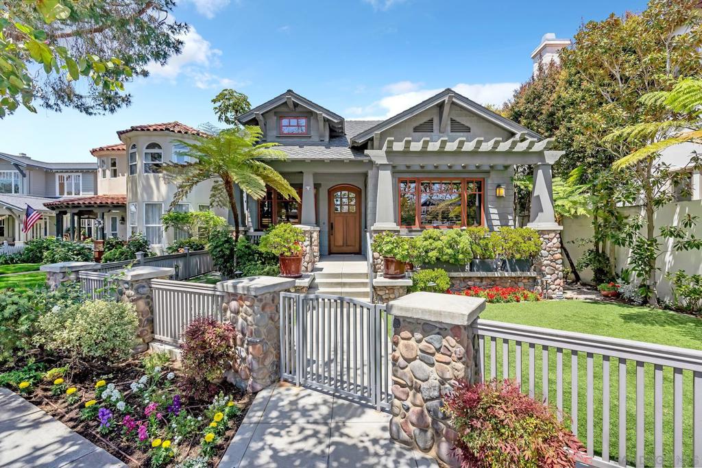 1026 G Avenue, Coronado, CA 92118