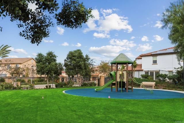 Detail Gallery Image 29 of 30 For 441 Adobe Estates Dr, Vista,  CA 92083 - 6 Beds | 3/1 Baths