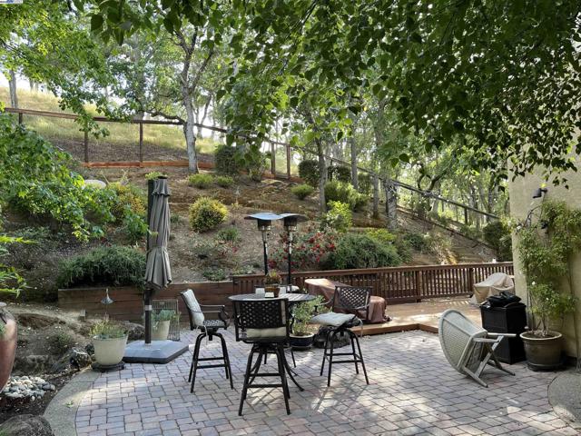 3761 SMALLWOOD COURT, Pleasanton CA: https://media.crmls.org/mediaz/3d680501-9afd-4d0a-a206-1cb8446924a8.jpg