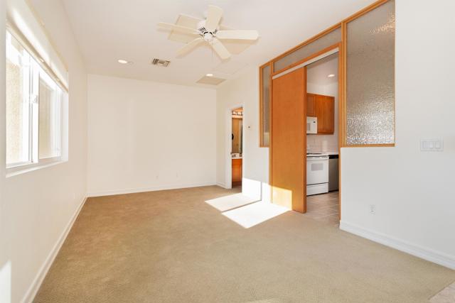 Image 37 of 53 For 473 Sandalwood Court