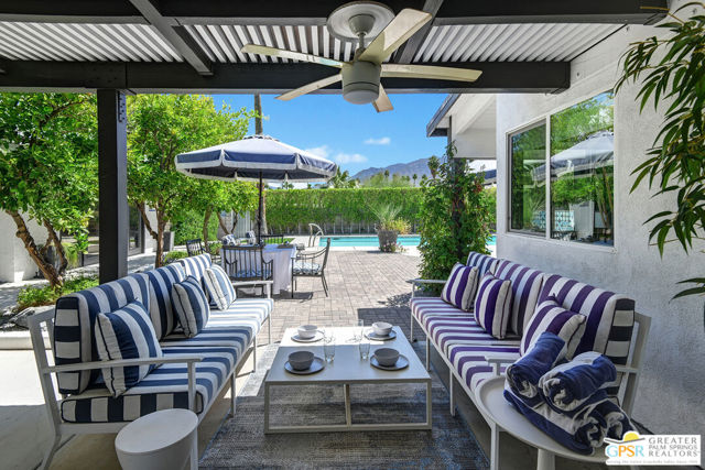 830 N Riverside Drive, Palm Springs CA: https://media.crmls.org/mediaz/3d68d493-cb42-42a6-8f9f-a7ffffd5d3a3.jpg