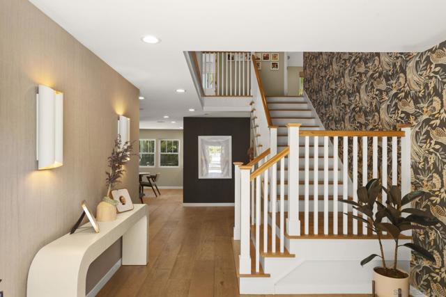 Image 4 of 75 For 418 Parkwood Ln