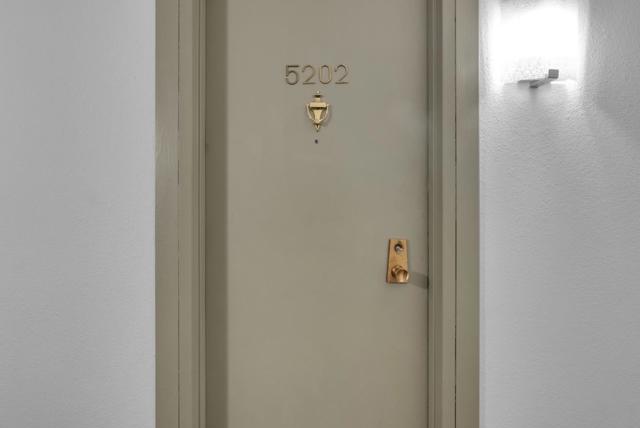 5202 Shelter Creek Lane, San Bruno CA: https://media.crmls.org/mediaz/3d694fda-e48b-4971-a278-8447888deeb2.jpg