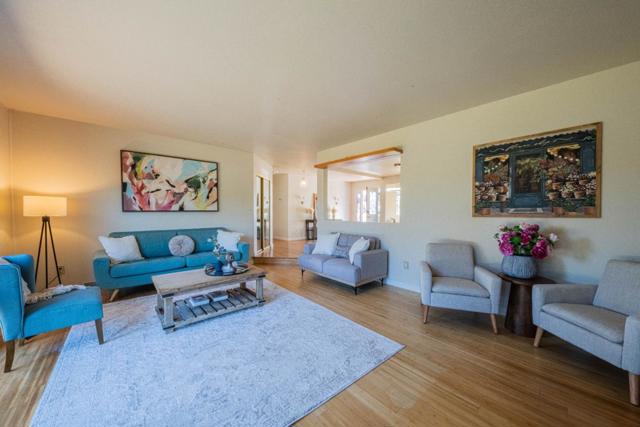 9919 Mimosa, Salinas CA: https://media.crmls.org/mediaz/3d6958a6-88e4-41f6-8dff-96abd0481e52.jpg