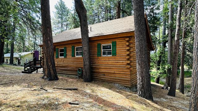 53341 Sherman Drive, Idyllwild CA: https://media.crmls.org/mediaz/3d69620a-11c1-4932-abe2-e78ae7a7b8ea.jpg