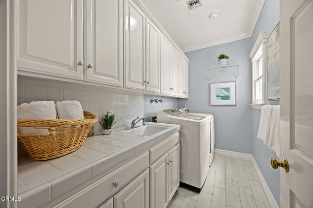 Detail Gallery Image 22 of 42 For 260 W Carter Ave, Sierra Madre,  CA 91024 - 4 Beds | 3/1 Baths
