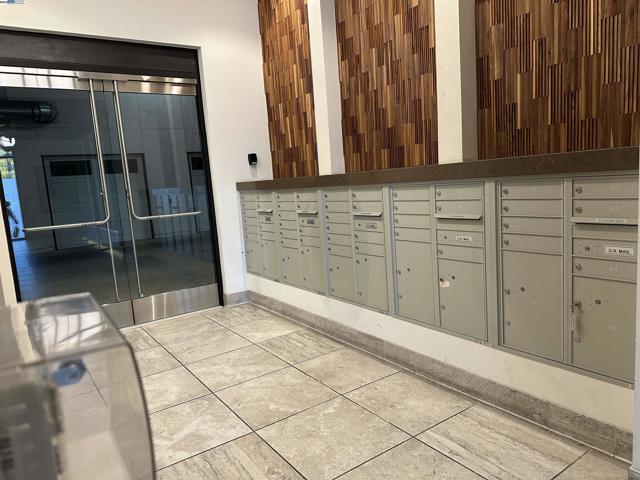 3658 Capitol Ave, Fremont CA: https://media.crmls.org/mediaz/3d6ae9ff-c27e-414e-85c9-bda788c8e111.jpg