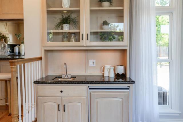 510 Oak Park Way, Redwood City CA: https://media.crmls.org/mediaz/3d6af654-37ba-4646-ba61-e091a91a61dd.jpg