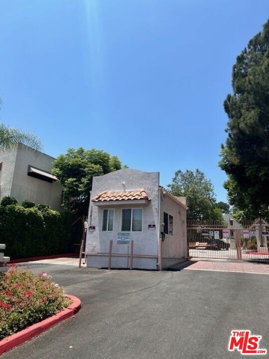 12411 Osborne Street, 51 photo 2
