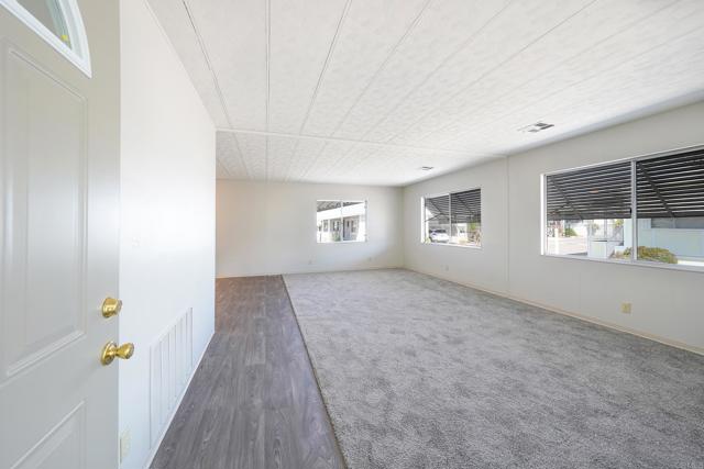 1212 H Street, Ramona CA: https://media.crmls.org/mediaz/3d6bb7c0-8317-4759-afd2-6c616d533870.jpg