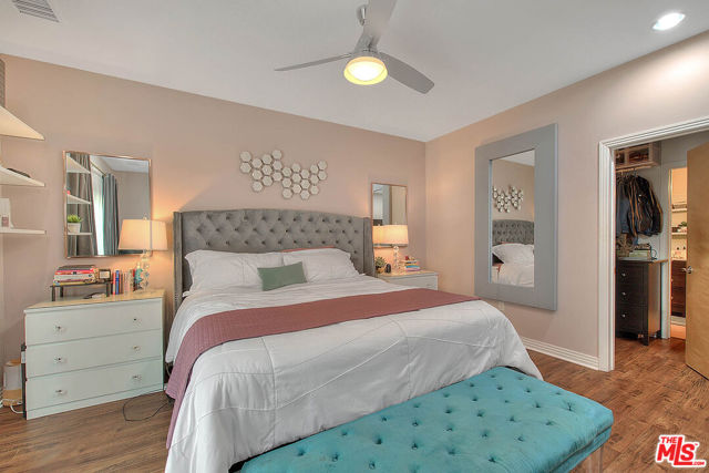 1821 S Sycamore Avenue, Los Angeles CA: https://media.crmls.org/mediaz/3d6ce7a8-3c89-49ab-bb94-448e64a001d9.jpg