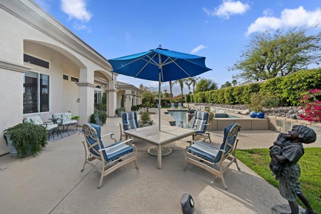 50 Toscana E Way, Rancho Mirage CA: https://media.crmls.org/mediaz/3d6d18e8-3dbf-4229-8be5-fe48913c206d.jpg