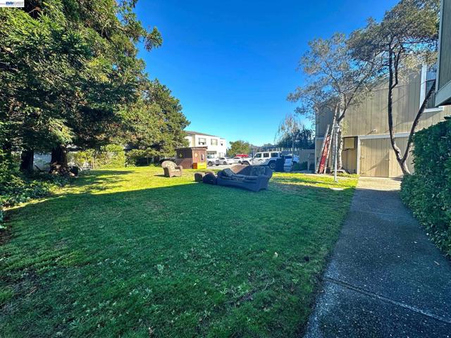 Image 14 of 26 For 150 Shoreline Hwy