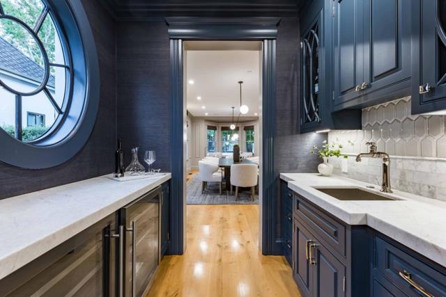 132 Elm Avenue, Burlingame CA: https://media.crmls.org/mediaz/3d6dccf4-66ac-47e8-9b89-1372af84a3a9.jpg