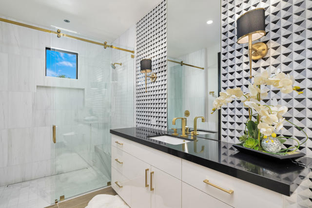 40440 Morningstar Road, Rancho Mirage CA: https://media.crmls.org/mediaz/3d6f43ca-b7f0-466a-84df-7343f034d94d.jpg