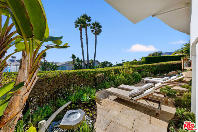 31558 Victoria Point Road, Malibu CA: https://media.crmls.org/mediaz/3d705e73-1a1d-4ef8-aa37-b3da27bb754f.jpg