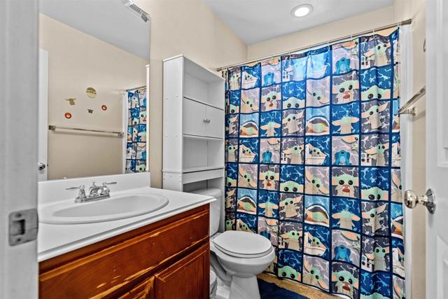 Detail Gallery Image 32 of 46 For 1828 Wolf Canyon Loop, Chula Vista,  CA 91913 - 3 Beds | 2/1 Baths