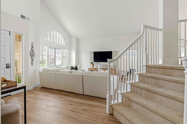 Image 8 of 53 For 3702 Southridge Way