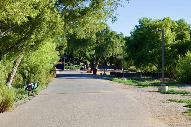 12525 Julian Avenue, Lakeside CA: https://media.crmls.org/mediaz/3d719a6e-2b92-41cc-867b-9d8c0a86f796.jpg