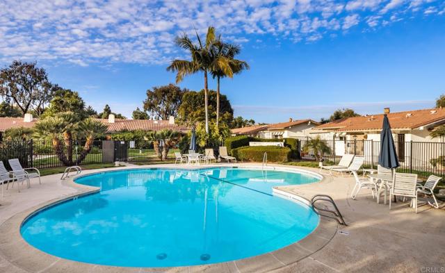 7031 Estrella De Mar Road, Carlsbad CA: https://media.crmls.org/mediaz/3d72b01c-3fbc-4de2-98ff-0f8b2d533ccb.jpg