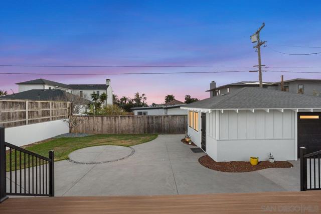 Image 26 of 40 For 5301 Los Robles