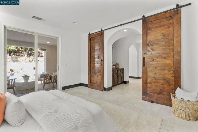 7509 Balmoral Way, San Ramon CA: https://media.crmls.org/mediaz/3d739036-f9d1-42e4-a8e8-226f947d01a9.jpg