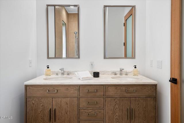 Detail Gallery Image 35 of 73 For 10747 Valleyheart Dr, Studio City,  CA 91604 - 4 Beds | 3 Baths