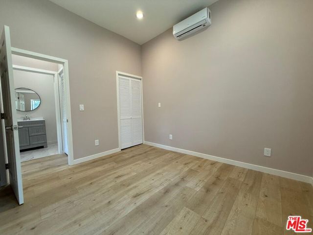 10212 Kalua Drive, Sunland CA: https://media.crmls.org/mediaz/3d754b48-6697-4033-a4d6-de2bbc888223.jpg
