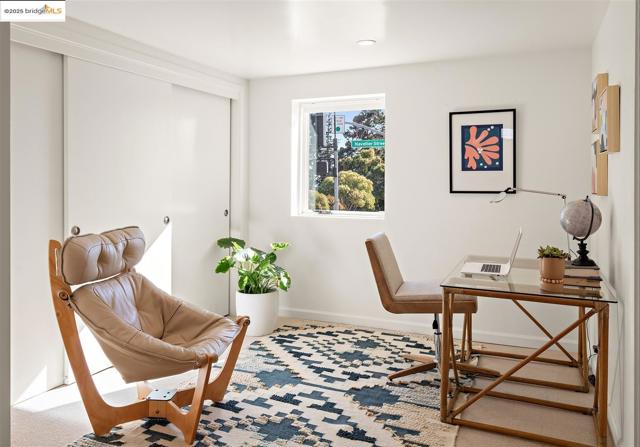 1000 Navellier St, El Cerrito CA: https://media.crmls.org/mediaz/3d759c1a-9fa2-4c6b-84c3-cef7c7253ed8.jpg