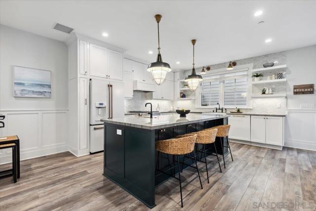 169 Donax Ave, Imperial Beach CA: https://media.crmls.org/mediaz/3d75caf9-f3f4-4244-9738-04b287437031.jpg