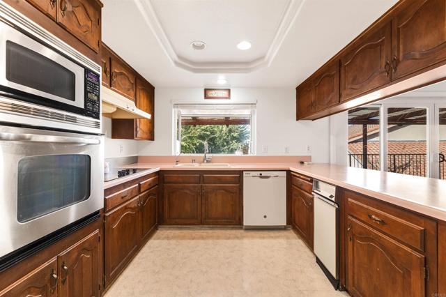 Detail Gallery Image 21 of 48 For 12408 Carinthia Dr, Whittier,  CA 90601 - 4 Beds | 3 Baths