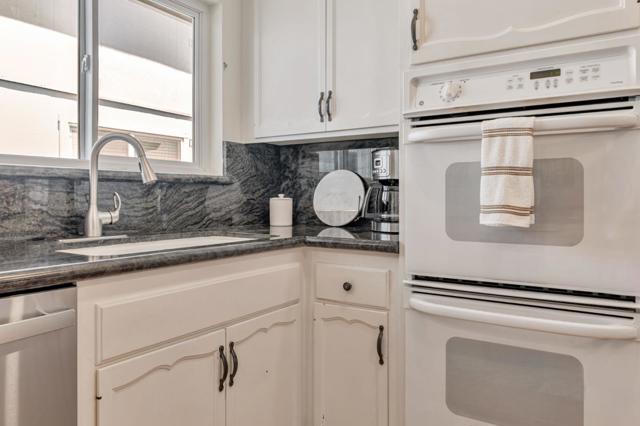 167 Shooting Star, Foster City CA: https://media.crmls.org/mediaz/3d766e0b-b5ad-41da-8025-67f40ce582d4.jpg