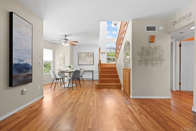 Detail Gallery Image 5 of 16 For 4625 68th St, La Mesa,  CA 91942 - 3 Beds | 2 Baths