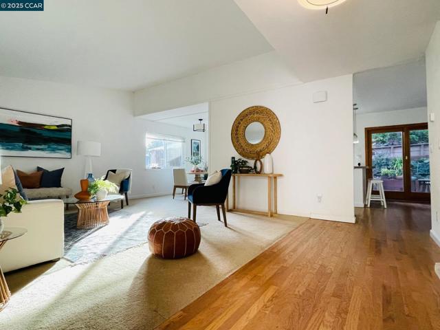 847 Maison Way, Richmond CA: https://media.crmls.org/mediaz/3d76a002-bfa4-44b8-aac5-5e37ec518bbf.jpg
