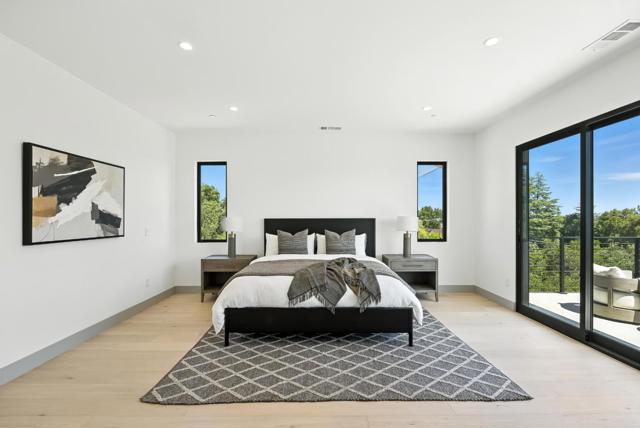 1127 Hillslope Place, Los Altos CA: https://media.crmls.org/mediaz/3d76d4ce-8a4c-4a74-b411-46ebfbf6a858.jpg