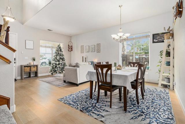 130 Ridge Crest Court, Oakley CA: https://media.crmls.org/mediaz/3d7718c2-9c35-4279-8351-39e1c8c289fa.jpg