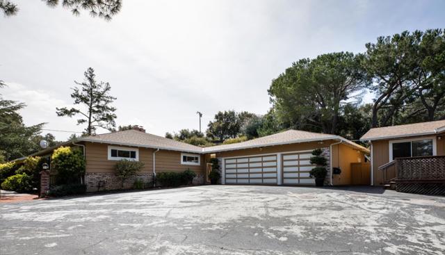 252 Raymundo Drive, Woodside CA: https://media.crmls.org/mediaz/3d783b5c-d6a5-4d4b-ac15-7cb0289dfd16.jpg