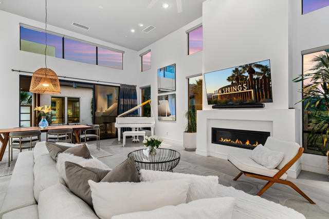 188 Blue Moon Drive, Palm Springs, CA 92262