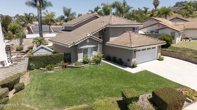 4016 Blairwood Drive, Moorpark CA: https://media.crmls.org/mediaz/3d78fd7b-e364-45b8-ba90-3afe4c311463.jpg