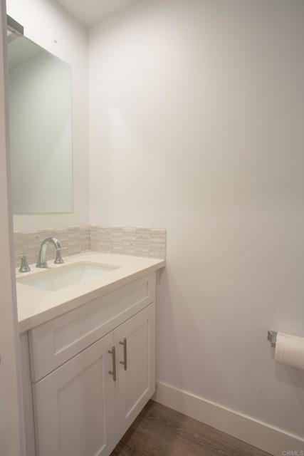 Image 10 of 31 For 922 Sealane Drive B