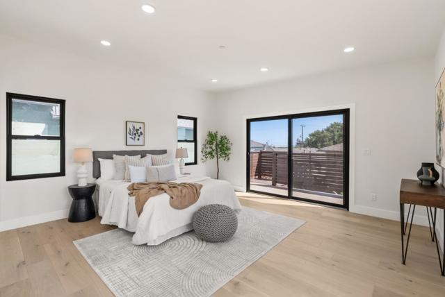895 Laurel Avenue, Belmont CA: https://media.crmls.org/mediaz/3d79e354-35ad-426a-913e-a2ab4aa9e708.jpg