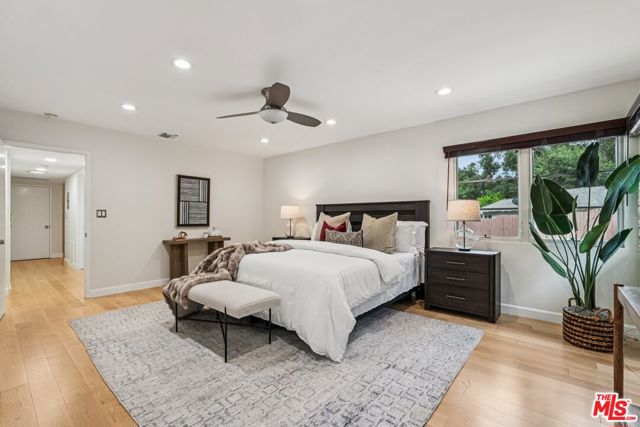 240 Oakhurst Lane, Arcadia CA: https://media.crmls.org/mediaz/3d7a01f1-bdd7-46eb-af8b-55c68ffe1a51.jpg