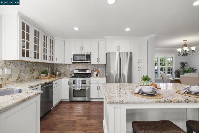 1140 Jamie Dr, Concord CA: https://media.crmls.org/mediaz/3d7a6f3b-1509-4d74-a5f5-9b940cdd392c.jpg