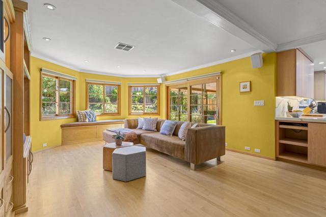 122 Belvale Drive, Los Gatos CA: https://media.crmls.org/mediaz/3d7e64b0-ba52-453e-829d-3688c6b8da69.jpg