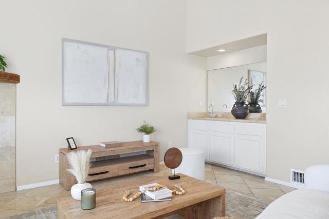 Detail Gallery Image 10 of 55 For 553 a Hygeia Ave. Ave, Encinitas,  CA 92024 - 3 Beds | 2/1 Baths