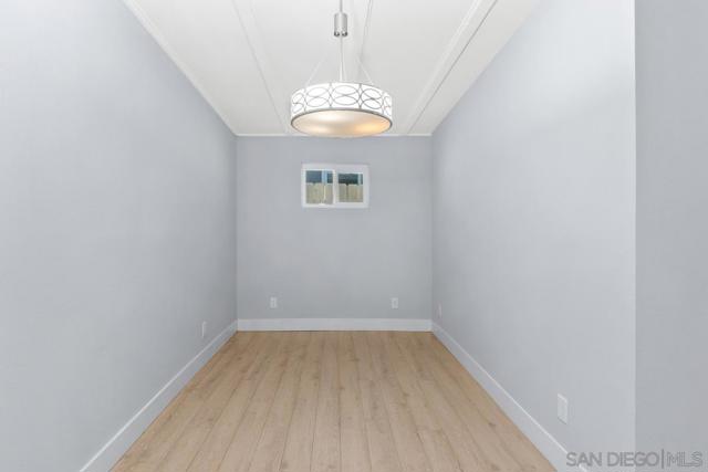 9956 Via Debbie, Santee CA: https://media.crmls.org/mediaz/3d7ea766-44d9-48db-8d23-91244be839fb.jpg