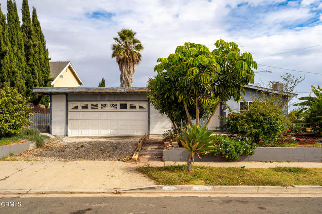 Detail Gallery Image 4 of 25 For 918 Ann Arbor Ave, Ventura,  CA 93004 - 3 Beds | 2 Baths