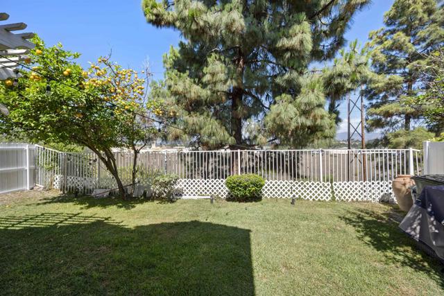 845 RIDGEWATER DR, Chula Vista CA: https://media.crmls.org/mediaz/3d800e12-6144-4296-bcc5-43c4d1104297.jpg
