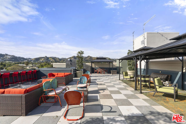7428 Santa Monica Boulevard, 301 photo 29